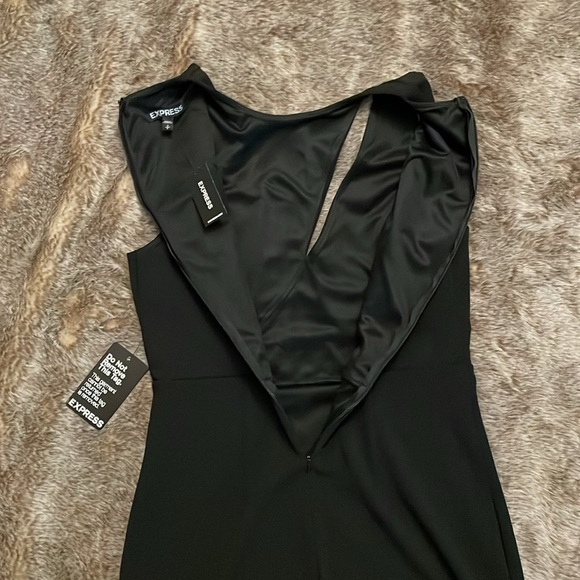 Express Black Sleeveless Bodycon Mini Dress with Cutout Accent Size Small NWT - Picture 11 of 12